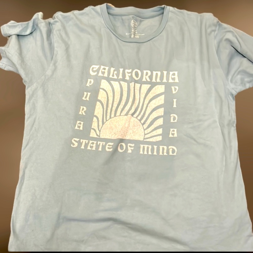 Pura Vida shirt